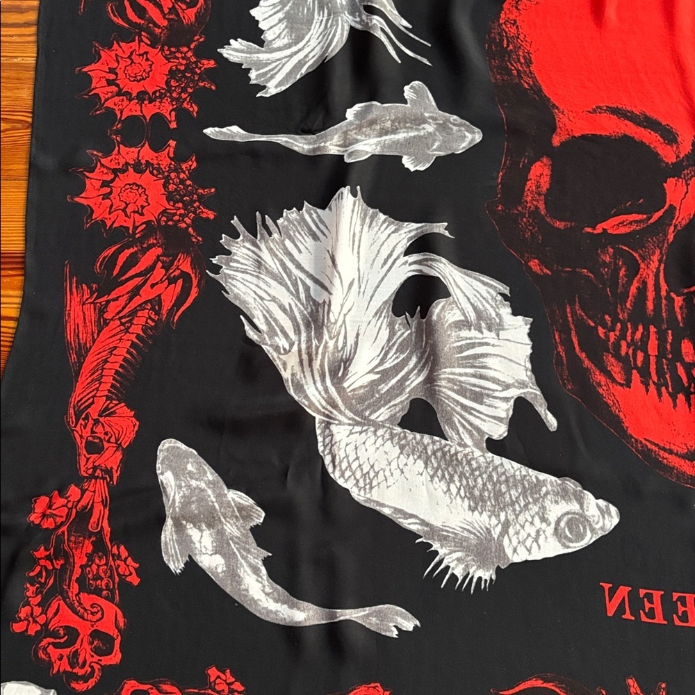 Alexander McQueen Silk Black and Gray Skull Scarf With Koi Fish 51.18 X 51.18 - Picture 8 of 12